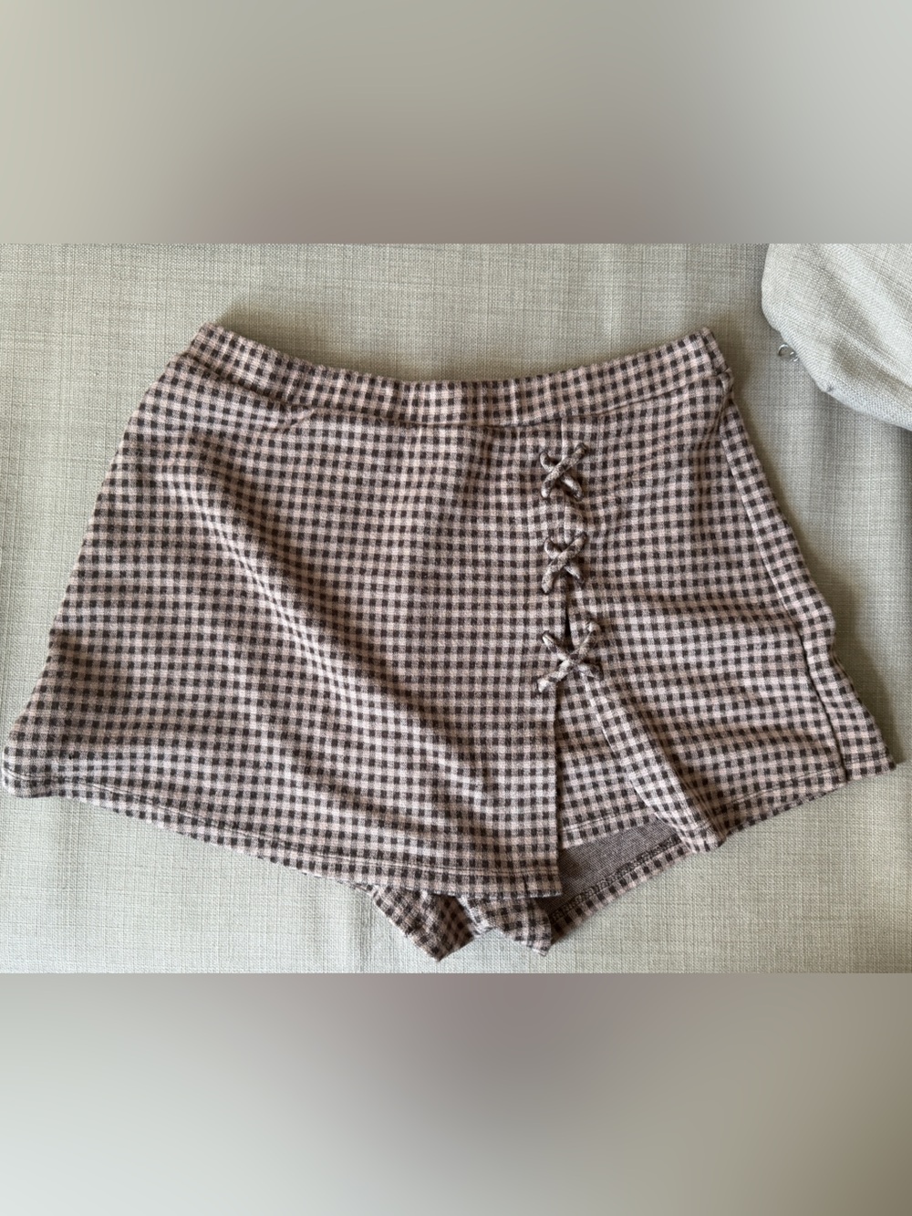 Plaid Tie-Accent Women’s Skort in Brown